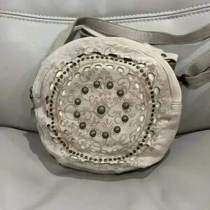 NEW SUNDANCE circle stud bag in stone